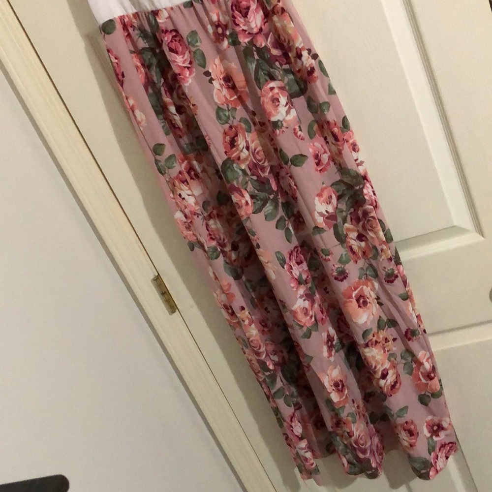 Dress - Picture 3 of 5